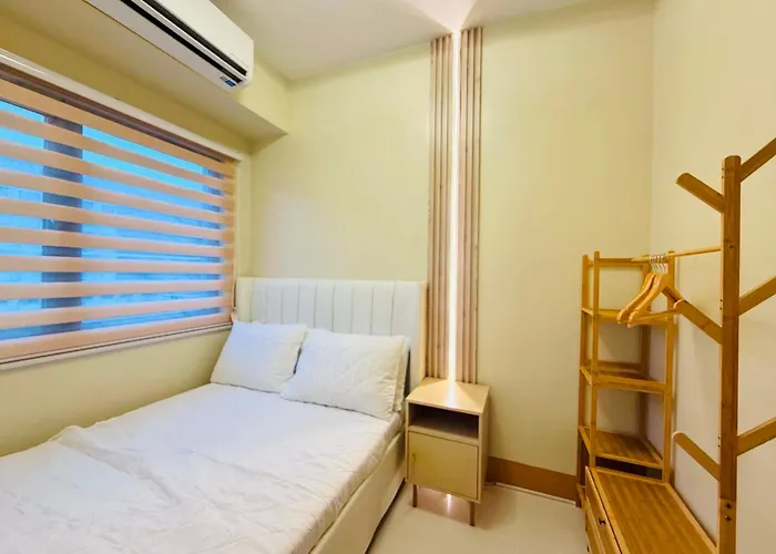 1bedroom With Balcony Poolview At Shore3 Near Moa And Naia With Netflix And Pool Newlyturnover Unit شقة