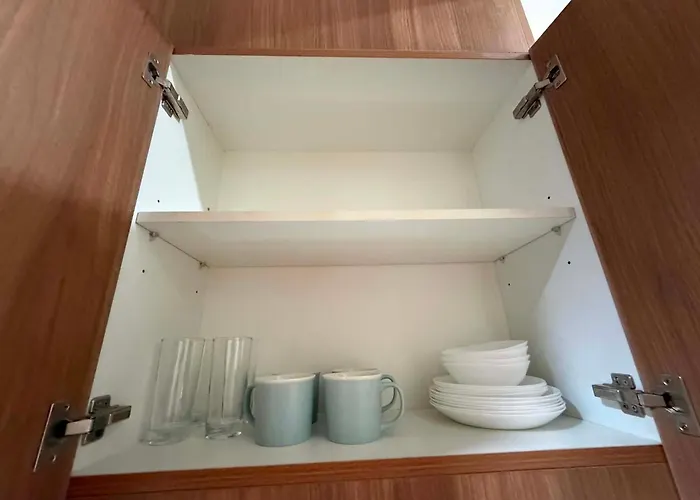 1bedroom With Balcony Poolview At Shore3 Near Moa And Naia With Netflix And Pool Newlyturnover Unit شقة *