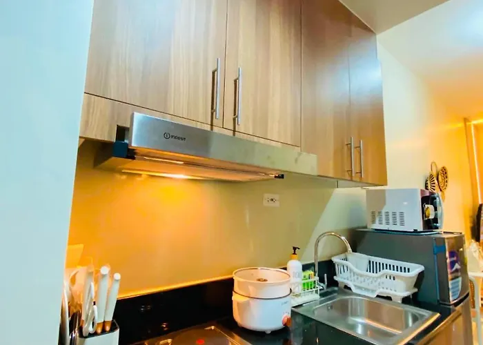 1bedroom With Balcony Poolview At Shore3 Near Moa And Naia With Netflix And Pool Newlyturnover Unit * مانيلا
