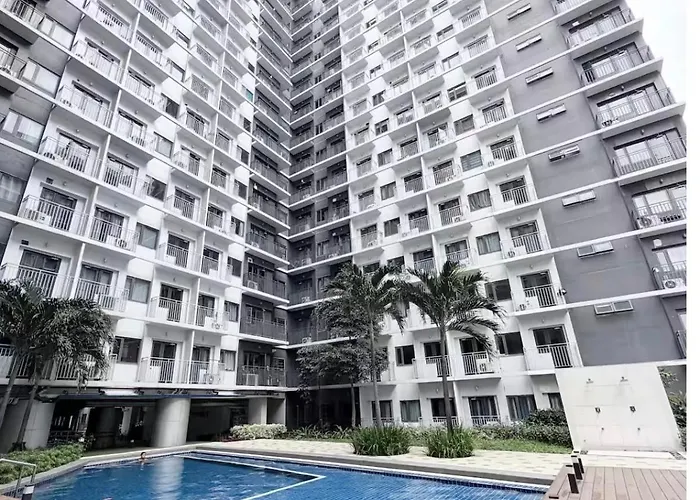 1bedroom With Balcony Poolview At Shore3 Near Moa And Naia With Netflix And Pool Newlyturnover Unit *