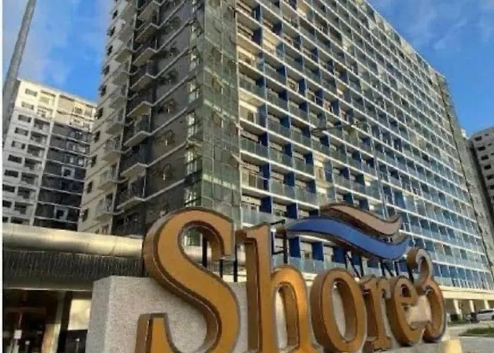 1bedroom With Balcony Poolview At Shore3 Near Moa And Naia With Netflix And Pool Newlyturnover Unit